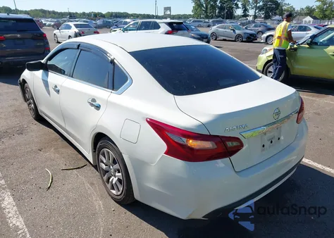 2018 Nissan Altima 2.5 S z USA, uszkodzony, nr VIN 1N4AL3AP4JC161482